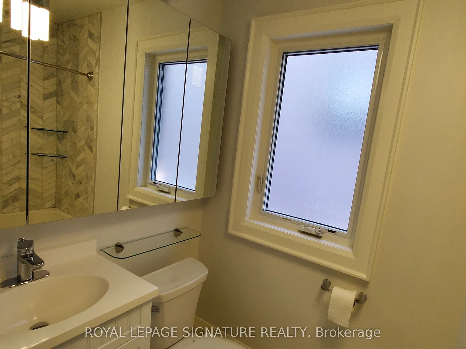 4 bed, $4,500 — Photo 3