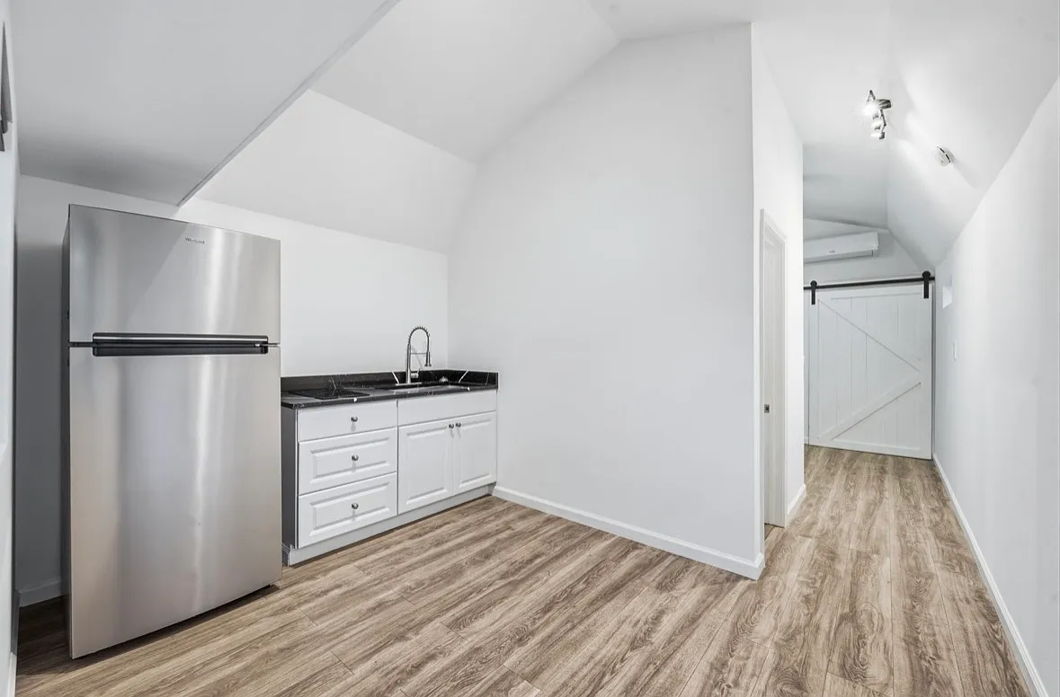 1 bed, 500 sqft, $725 — Photo 3