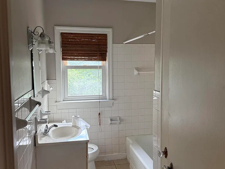 2239 Woodcliff Rd SE — Photo 14