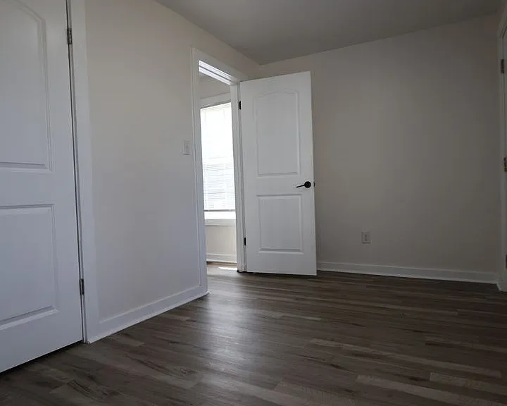 531 Smith St #Z4 — Photo 10