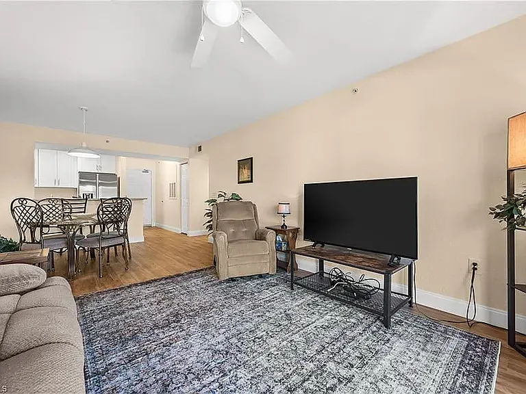 812 Key Royal Cir #8264 — Photo 9