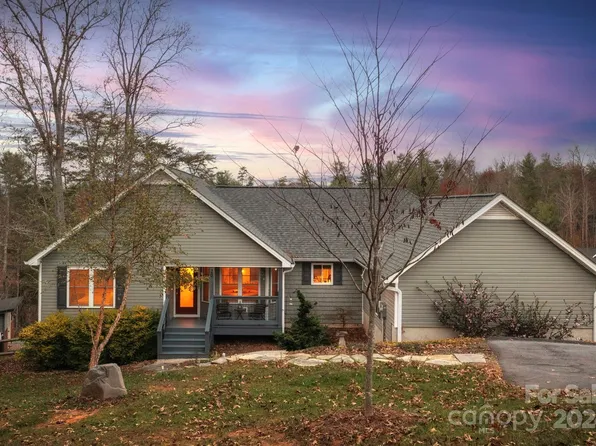 20 Callisto Dr, Weaverville, NC 28787