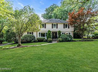 28 Doherty Dr, Middletown, NJ 07748