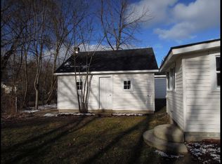 127 Gibson Ave, Fremont, MI 49412