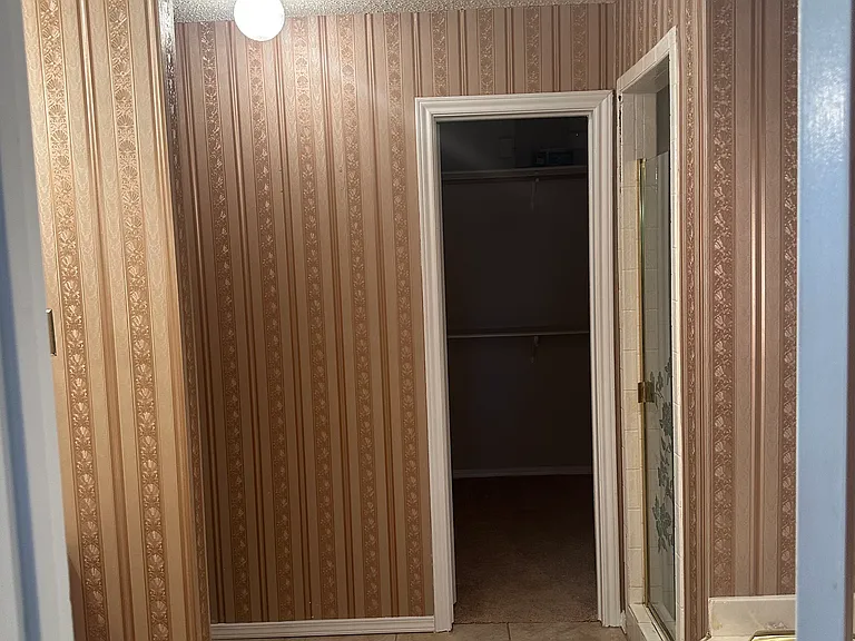 1441 Warwick Dr — Photo 29