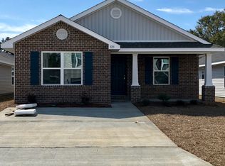 123 Cottage View Dr, Pensacola, FL 32507