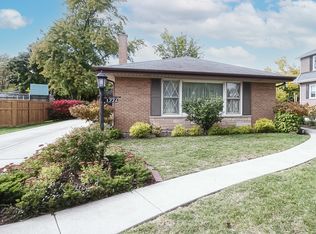 1224 S Delphia Ave, Park Ridge, IL 60068