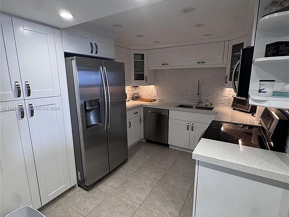 4th image of 1500 S Ocean Dr APT 10J