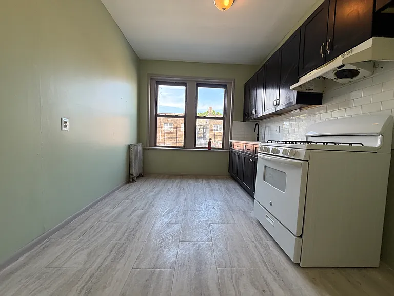 387 4th Ave #3A — Photo 8