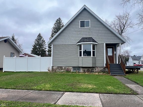 4th image of 1000 Young St