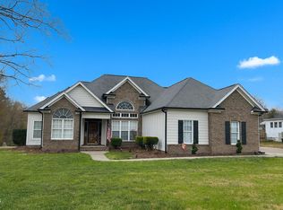 1805 S Main St, Graham, NC 27253