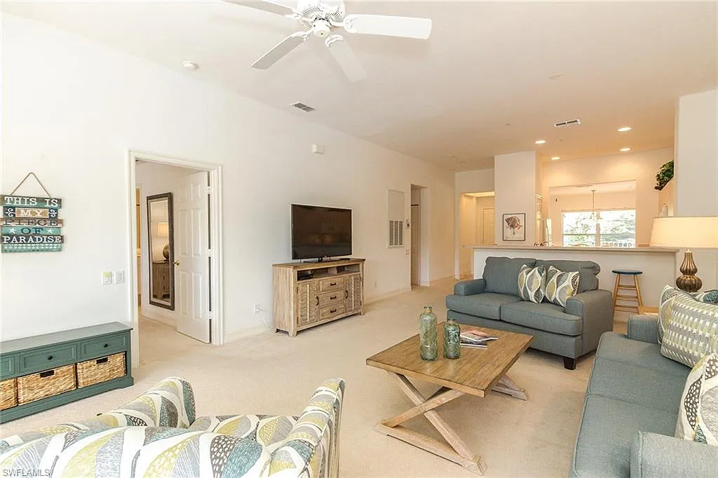2 bed, 2.0 bath, 1225 sqft, $5,500 — Photo 4