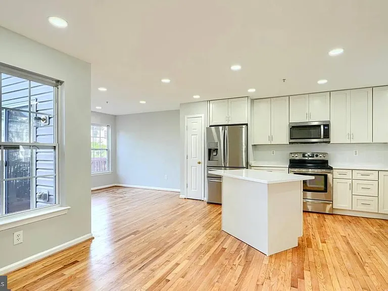 9863 Decatur Rd — Photo 12