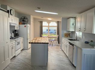 537 Barbados Dr #TW-164, Lake Wales, FL 33859