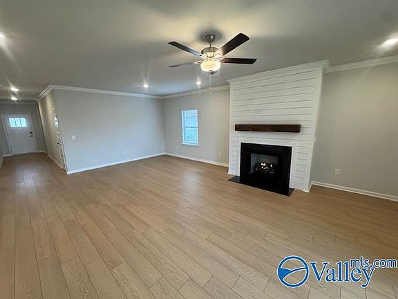 5th image of 226 Paca Ln
