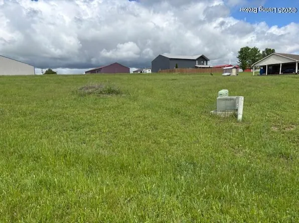 158 Iroquois Trl, Bloomfield, KY 40008