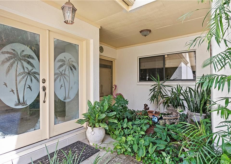 1st image of 110 W Targa Ct