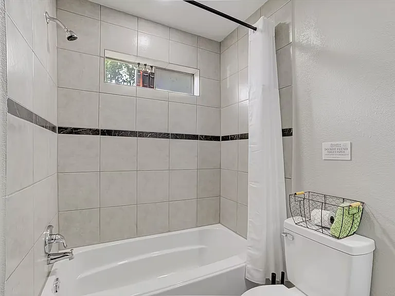 23919 Hunter Spring Cir — Photo 20