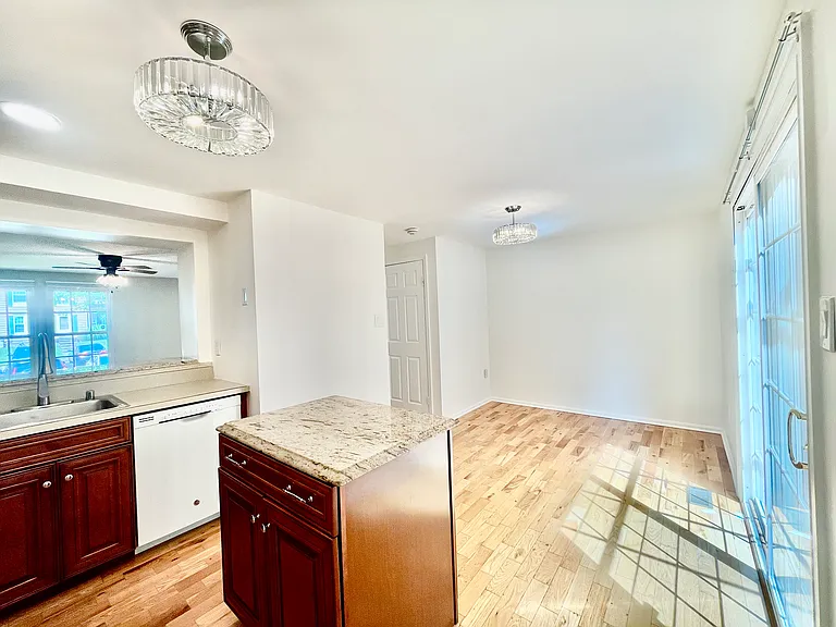 13 Dallington Ct — Photo 14
