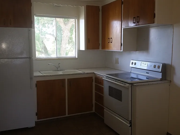 3381 W Tess Ave #C — Photo 5