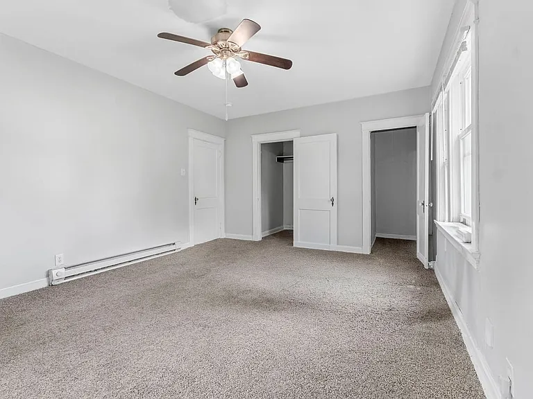 3948 S Grand Blvd — Photo 4