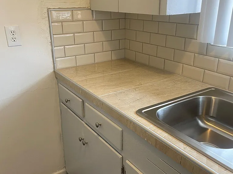 4318 E Pima St — Photo 15