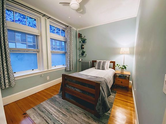 5th image of 143 Longwood Ave #143