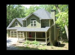 1050 Knollwood Rd, Mineral Bluff, GA 30559