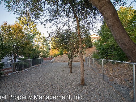 4th image of 2805 Pioneer Dr APT 21