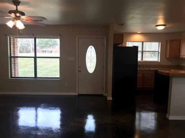 420 Matthews Rd #B, Carriere, MS 39426