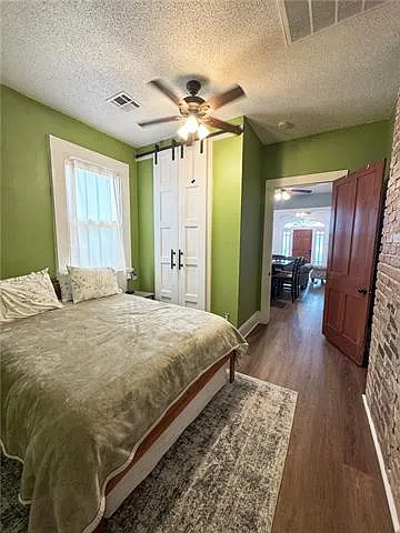 1329 Gallier St — Photo 8