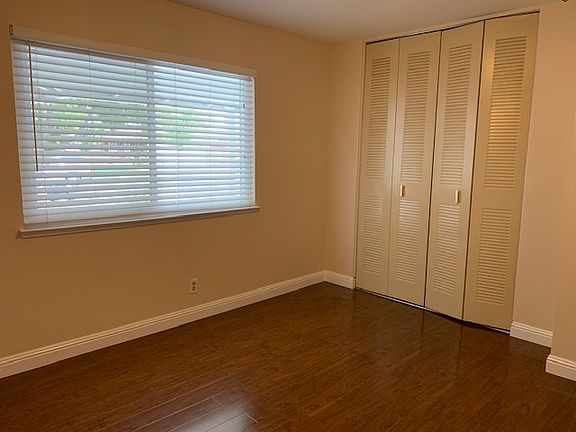 4th image of 4111 Olga Dr