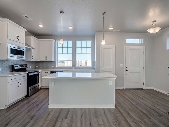 The Miramar - Kitchen