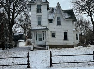 405 1st Ave SE, Watertown, SD 57201
