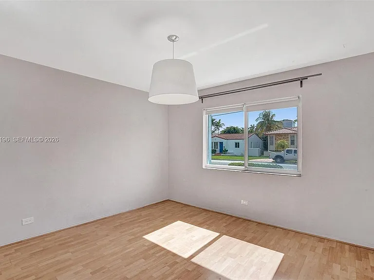 9040 Carlyle Ave — Photo 25