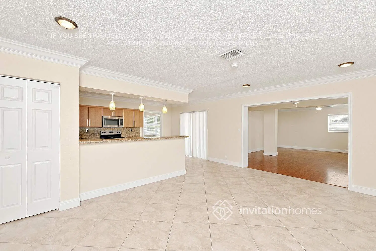 10535 NW 37th St Coral Springs, FL 33065 — Photo 4
