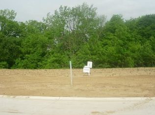 3621 Spring Valley Pl NE, Cedar Rapids, IA 52411