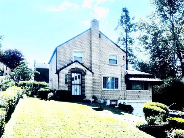 5210 White Oak Dr, Verona, PA 15147