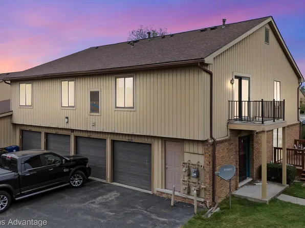41679 Bedford Dr, Canton, MI 48187