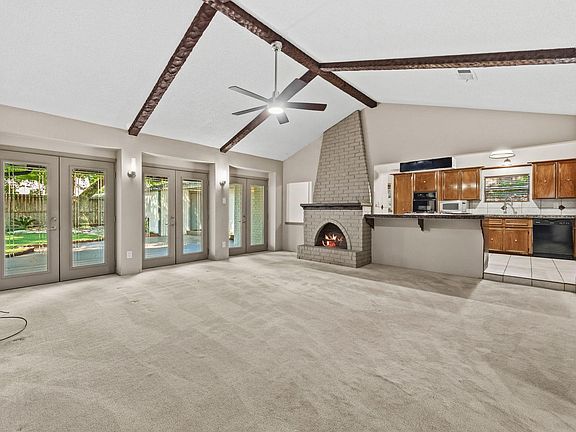 5th image of 1110 Cheshire Ln