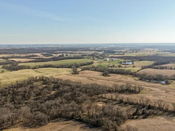 Highway T14, Centerville, IA 52544