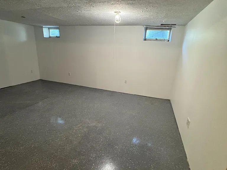 9730 Red Clover Ct — Photo 25