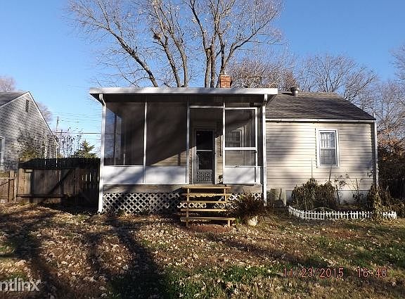 2nd image of 4608 Fisher St