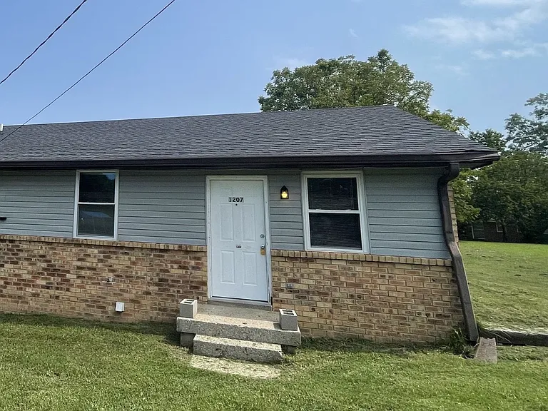 1205-1207 Shawnee Rd — Photo 1