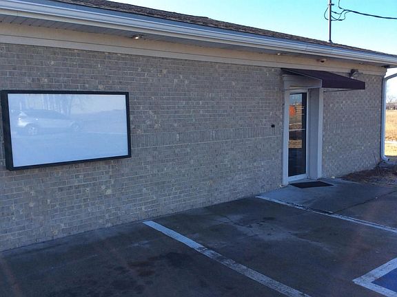 3rd image of 2101 42nd Ave