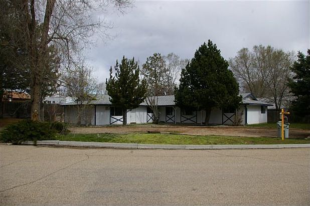 1st image of 207 Crestline Ave
