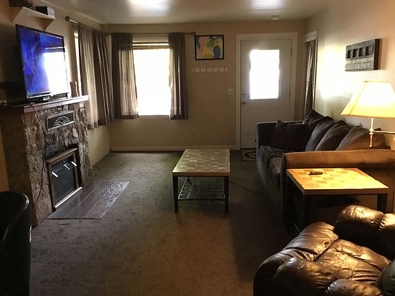 2nd image of 422 E Nixon Ave