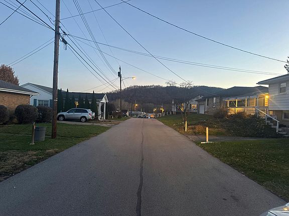 4th image of 1027 McConnell Dr