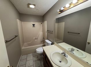 2117 Stout St #A, Conway, AR 72032