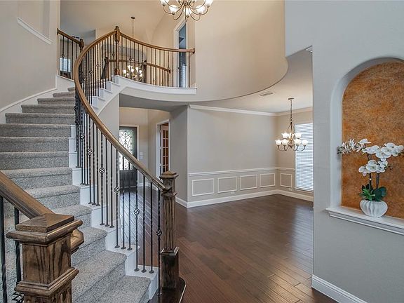 4th image of 3109 Lakemont Dr